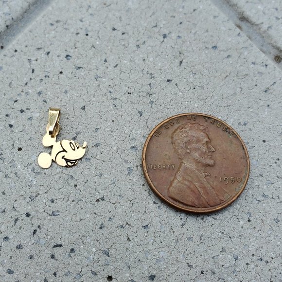 *SOLD* 14K Yellow Gold Mickey Mouse Head Etched Charm Pendant - Picture 2 of 7
